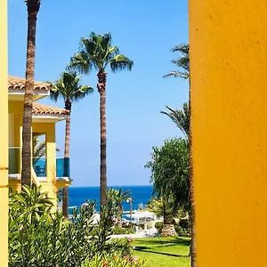 4* Θέρετρο Malama Village